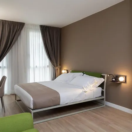 Alma Πανσιόν Νάπολη