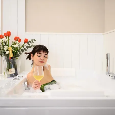 Alma Πανσιόν Νάπολη