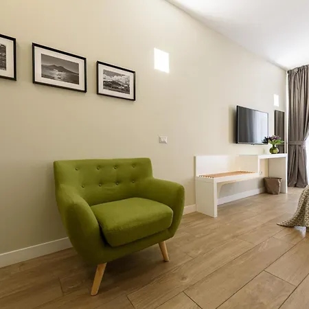 Alma 4* Naples